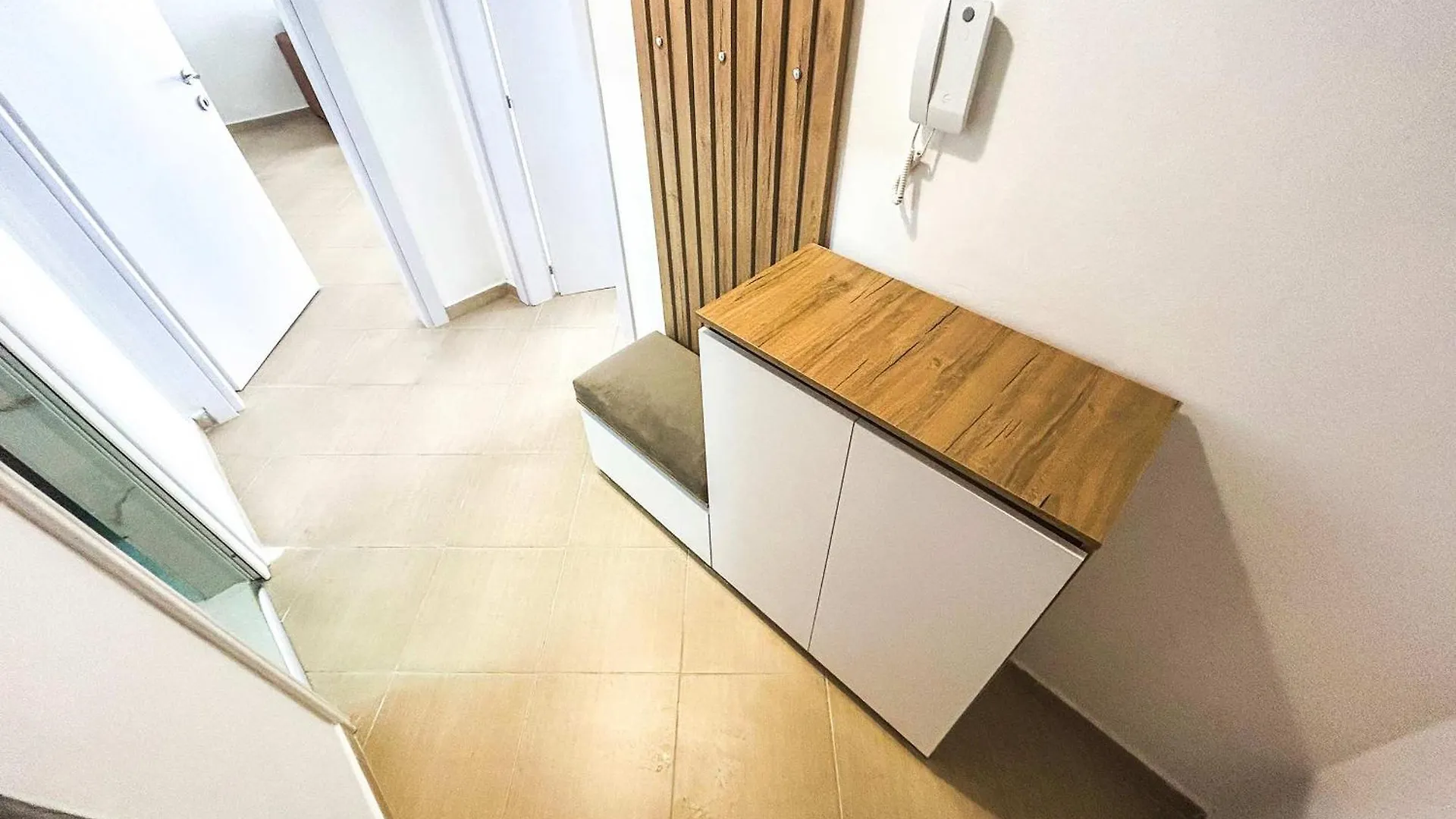 Hotel Genius 825 Golem  0*, Golem (Tirana) Albania