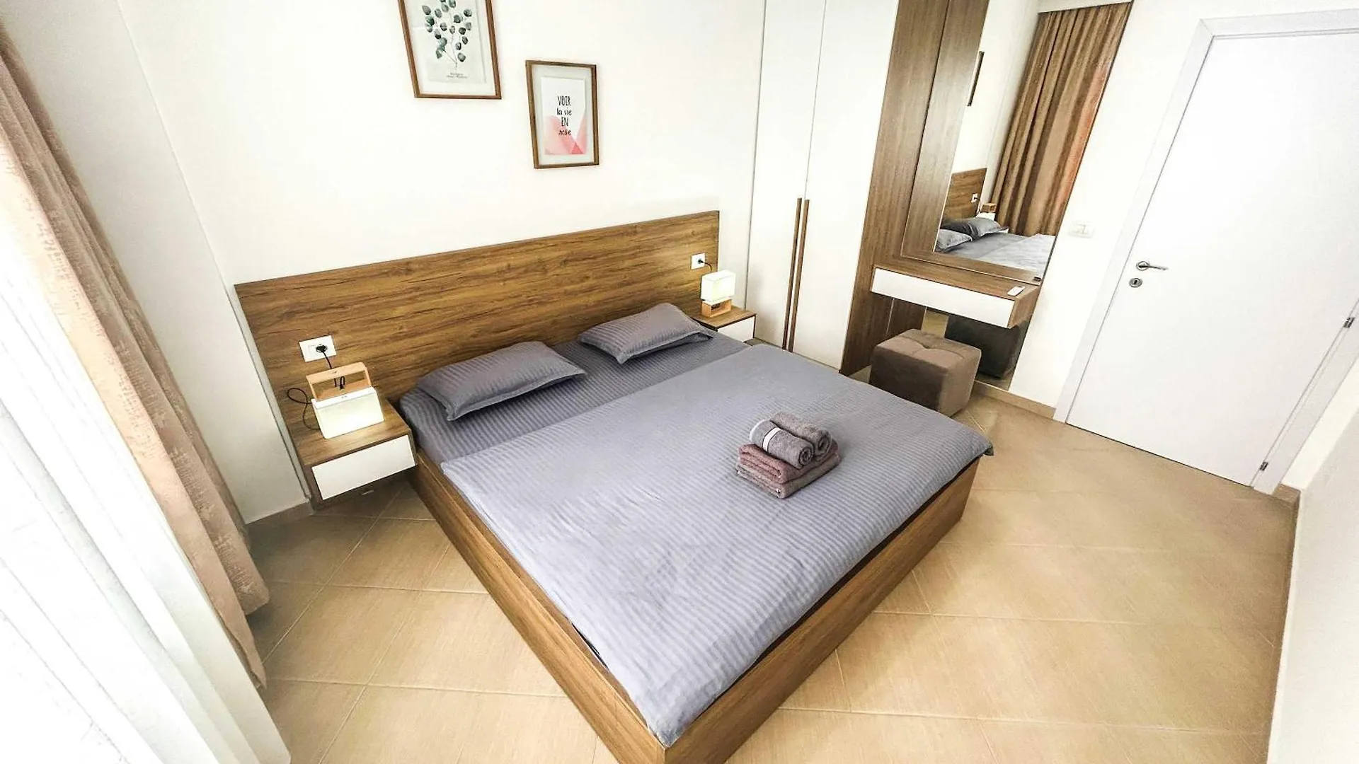 Hotel Genius 825 Golem  Golem (Tirana)