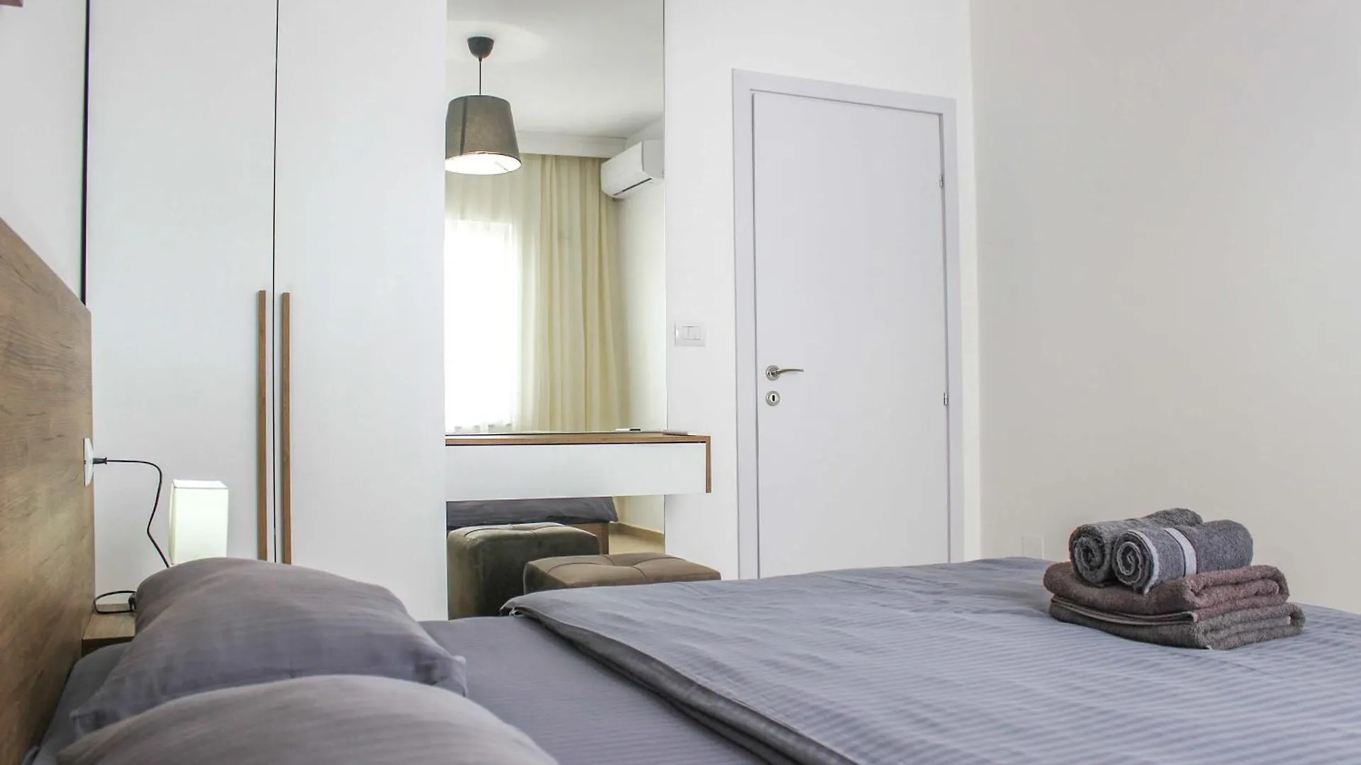 Hotel Genius 825 Golem  Zajazd