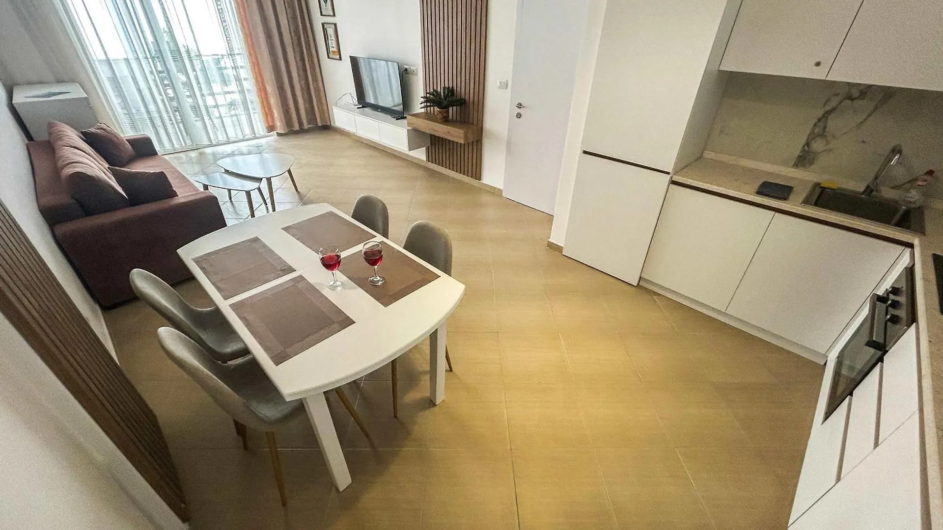 Hotel Genius 825 Golem  0*, Golem (Tirana) Albania