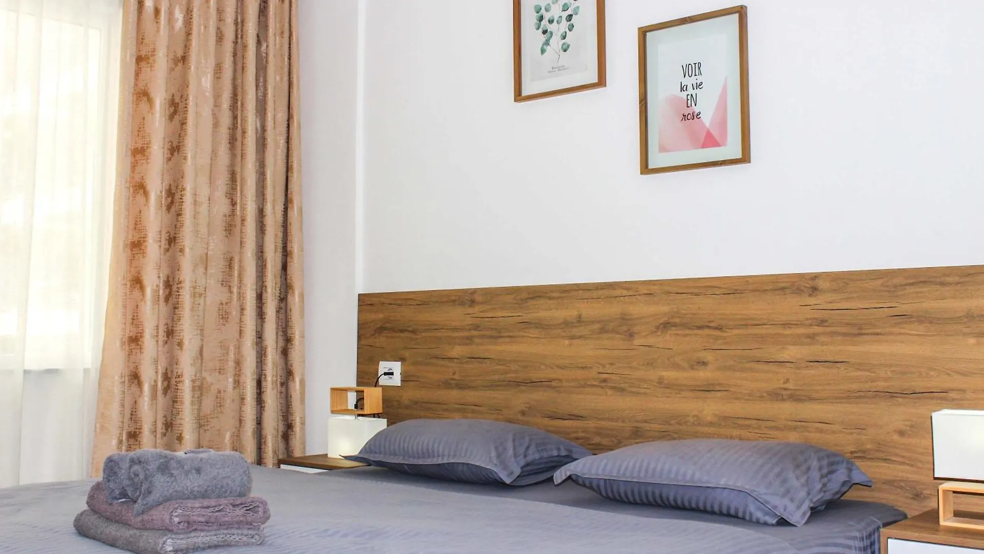 Hotel Genius 825 Golem  Golem (Tirana)