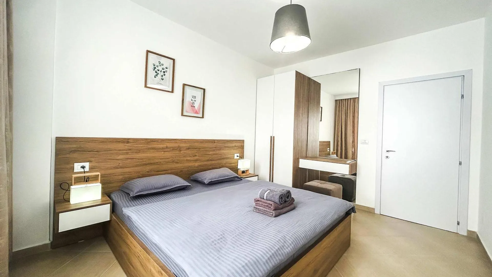 Hotel Genius 825 Golem  Zajazd